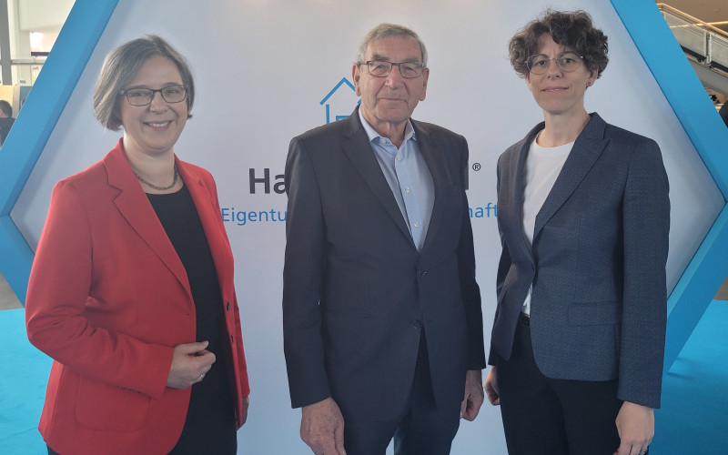 Dr. Kirchhoff (Vorstand H&G Bayern), Jürgen Neißl (Vorstand OV), Gabriele Seidenspinner (Stellvertretender Vorstand OV)